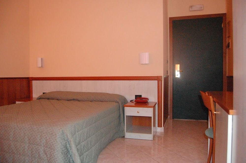Hotel Laurence روما المظهر الخارجي الصورة