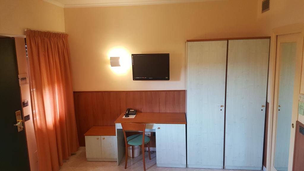 Hotel Laurence روما المظهر الخارجي الصورة