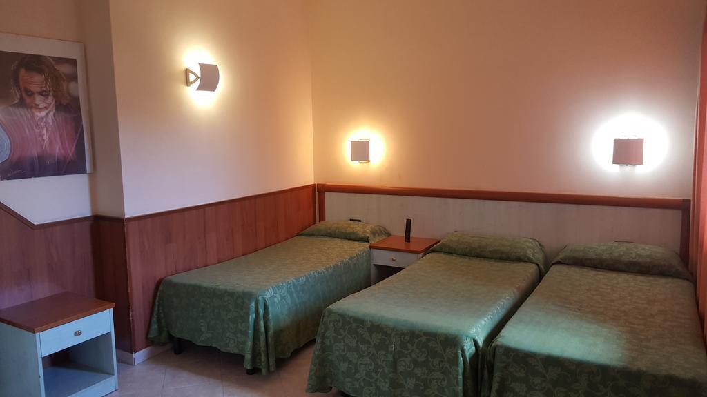 Hotel Laurence روما المظهر الخارجي الصورة