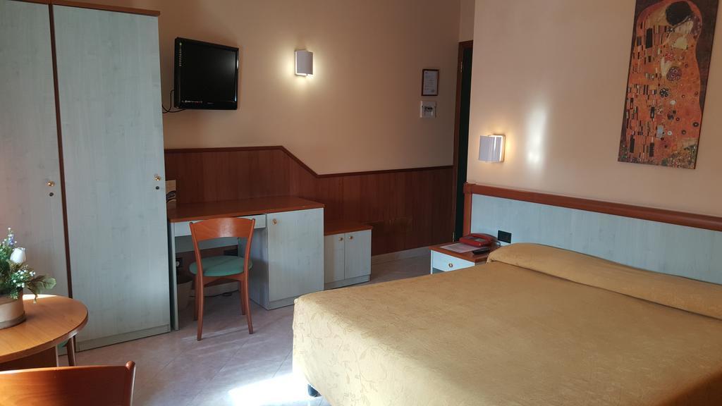 Hotel Laurence روما المظهر الخارجي الصورة