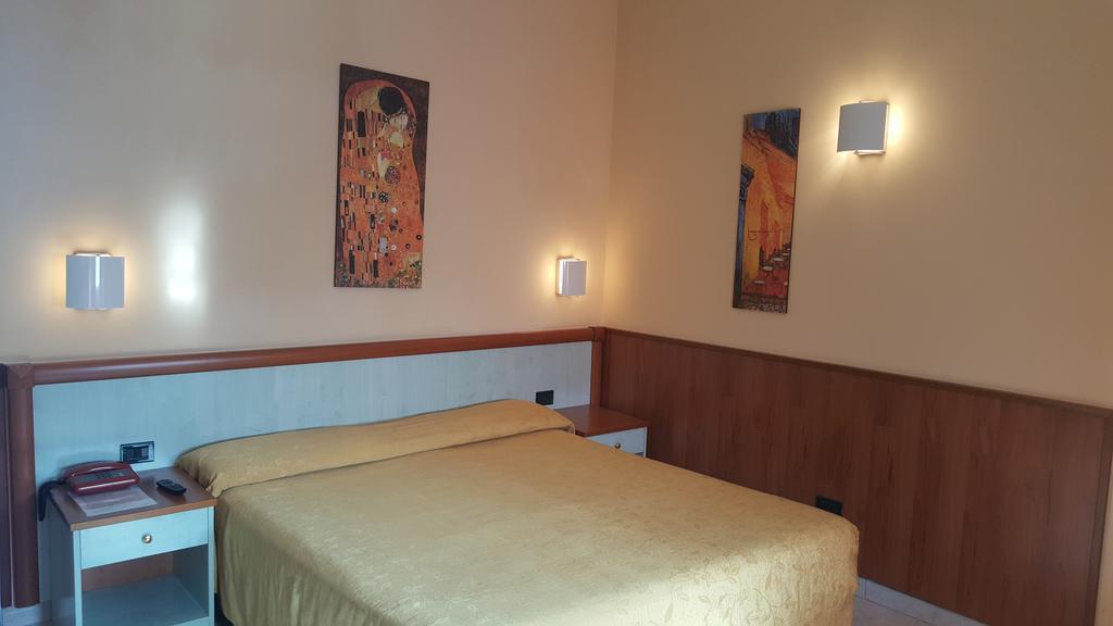 Hotel Laurence روما المظهر الخارجي الصورة
