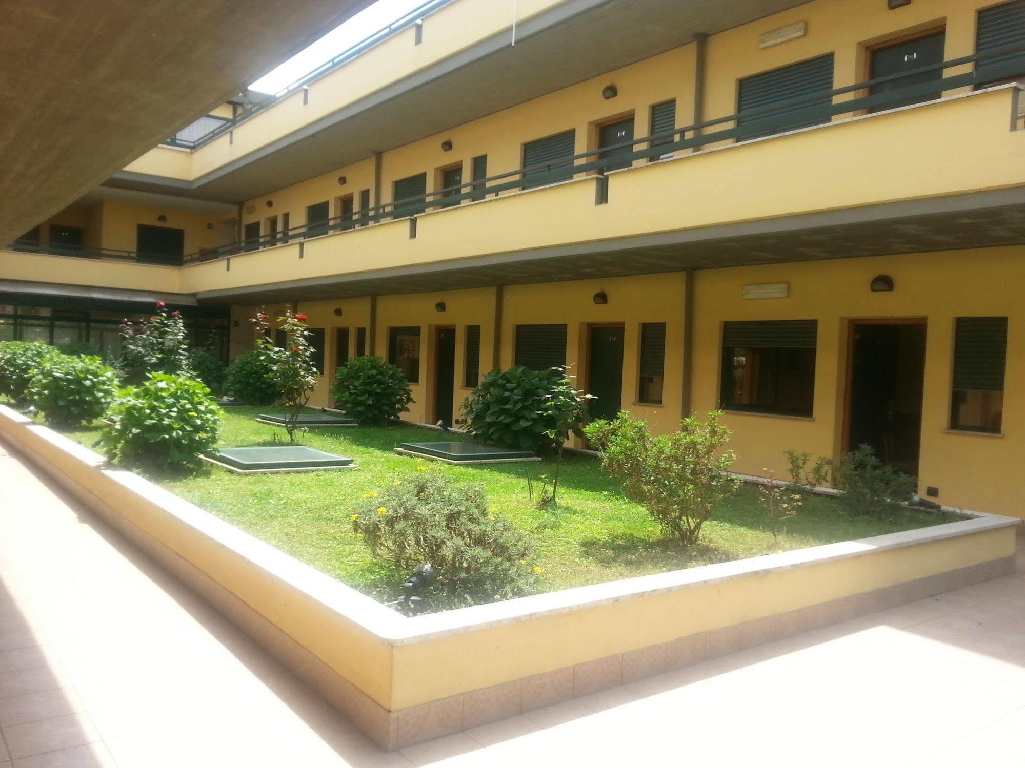 Hotel Laurence روما المظهر الخارجي الصورة