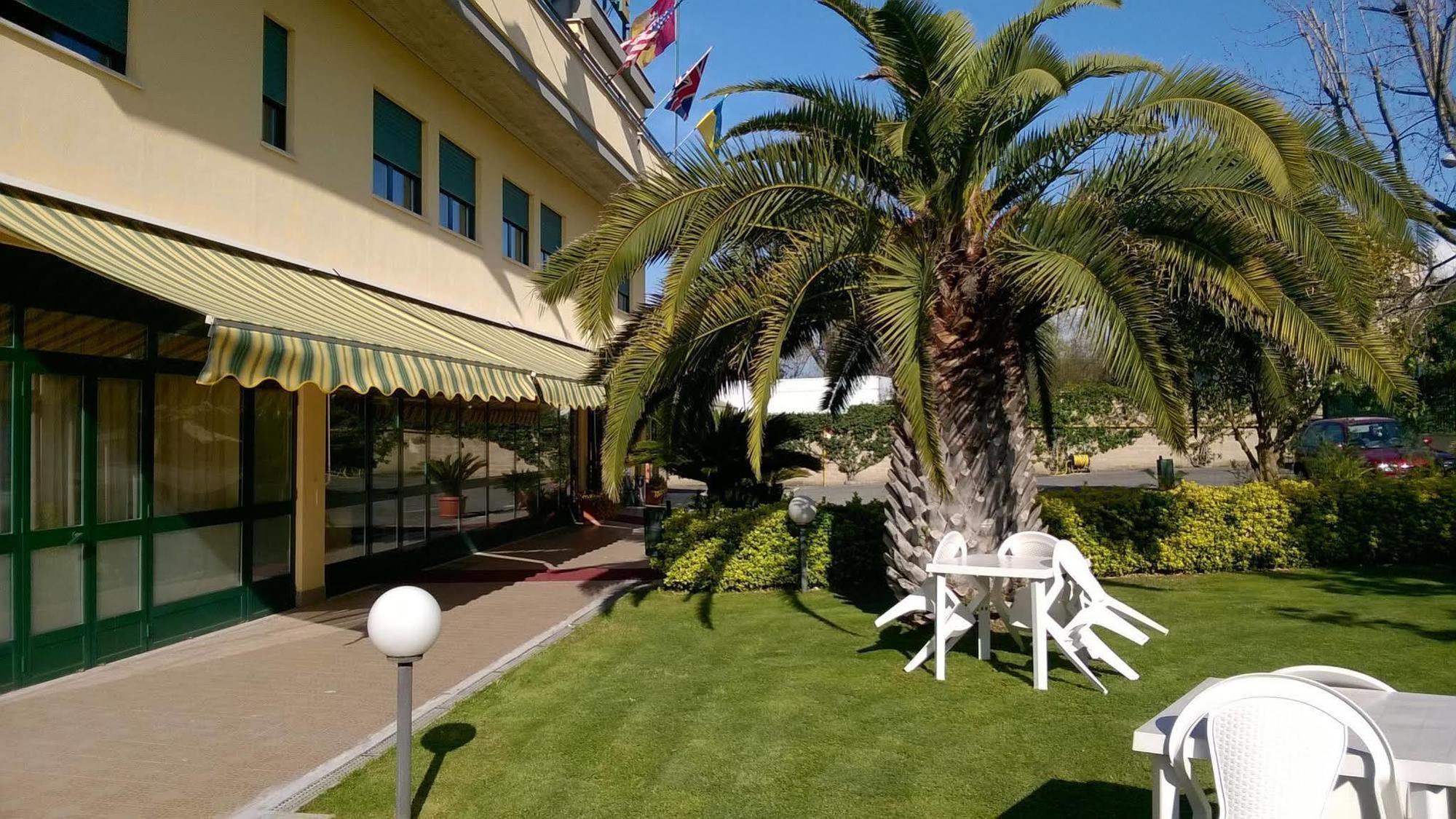 Hotel Laurence روما المظهر الخارجي الصورة